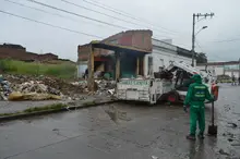 Urgente llamado a la ciudadanía para que no arroje más basura ni escombros en el área de renovación urbana de Cali