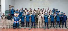 Armitage recibe del Ejército certificado que acredita a Cali como territorio libre de minas antipersonales