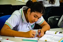 Alcalde Maurice Armitage premia la excelencia educativa de Cali