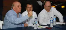 Alcalde de Cali ordena arreciar operativos contra la piratería y disminuye a un dígito el pico y placa para los taxistas 