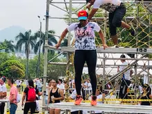 Venciendo los propios límites: así se vivió Reto Aventura Cali, la carrera de obstáculos gratuita de la Alcaldía de Cali