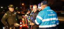 67 conductores sancionados y 25 motocicletas inmovilizadas por transitar en la madrugada, falta de documentos y embriaguez