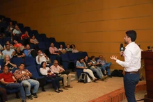 Secretario de Infraestructura presentó a comunidad del sur de Cali acciones para mejorar la movilidad