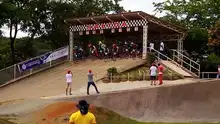 BMX 002