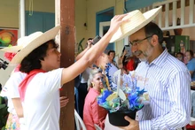 Embajador del Reino Unido en Colombia presentó su reconocimiento a Cali y se despide de la carrera diplomática