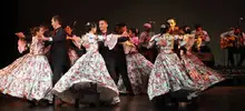Los Cristales se ponen el traje de Mercedes Montaño