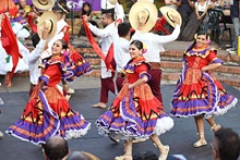 Lleno total en todos los escenarios del XXV Encuentro de Danzas Mercedes Montaño