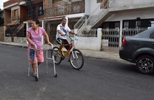 Exoneran a personas con discapacidad de la prohibición del parrillero