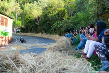 Los mejores riders del mundo compitieron en Cali por el Campeonato Mundial de Downhill Skateboarding