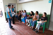 La Secretaria de Educación Municipal continúa entregando tarjetas MIO a estudiantes de las Instituciones Educativas Oficiales