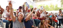 En un encuentro de la verdad, Maura Caldas pidió amor por las tradiciones del Pacífico. 