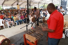 El maestro Kizú descifra la magia del bombo golpeador y enseña sobre la sanación de la marimba