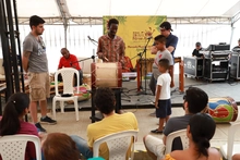 El maestro Kizú descifra la magia del bombo golpeador y enseña sobre la sanación de la marimba