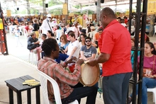 El maestro Kizú descifra la magia del bombo golpeador y enseña sobre la sanación de la marimba