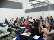 Foto 1 continua_taller_base_datos