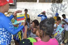Niños y jóvenes del área de renovación urbana fortalecieron valores a través de las cometas