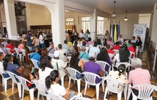 Un total de 350 personas con discapacidad visual recibieron su bastón para poder movilizarse