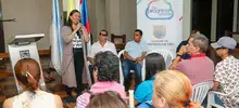 Un total de 350 personas con discapacidad visual recibieron su bastón para poder movilizarse