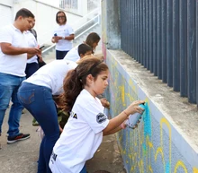 Graficalia coloreó las sonrisas de los niños de Cali