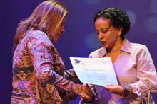 Alcaldía de Cali premió a los mejores poetas de la ciudad