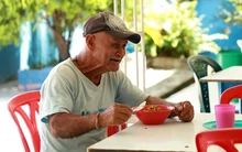 Más de 150 personas se benefician en el Comedor Juan Pablo II 