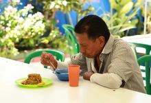 Más de 150 personas se benefician en el Comedor Juan Pablo II 