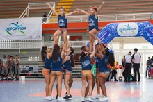 Las comunas 8 y 13 campeonas del torneo de baloncesto Deporvida NBA