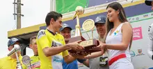 Alcalde de Cali recibió Micrófono de Oro en la última etapa del Clásico RCN