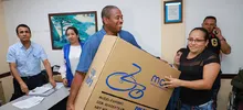 Este año administración Armitage ha entregado de  495 sillas de ruedas a población con discapacidad