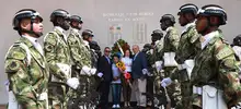 Santiago de Cali rinde homenaje y graba en piedra los nombres de sus militares caídos en acción 
