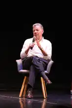 Juan Manuel Santos presentó a los caleños su libro La batalla por la paz