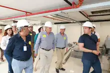 Alcalde Armitage supervisó obras de remodelación del edificio Bulevar de la Avenida Sexta 