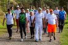 Con una caminata especial habitantes del corregimiento El Saladito disfrutaron una mañana de actividad física