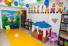 Los niños víctimas del conflicto ahora tienen un espacio lleno de magia y diversión