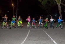Con sesiones gratuitas que promueven el deporte la alcaldía de Cali convirtió la unidad Alberto Galindo en un espacio para la familia