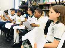 Tertulias literarias entre estudiantes de Antioquia y Valle del Cauca enriquecen la interacción educativa 
