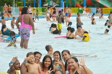Con el programa Cali Acoge 650 caleños disfrutaron de las atracciones del Acuaparque de la Caña