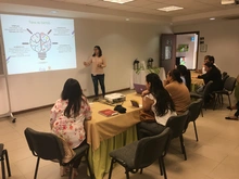 Fotos sesión 2 taller Introducción al Diseño y Desarrollo de Cuestionarios
