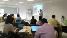 Fotos sesión 2 taller Introducción al Diseño y Desarrollo de Cuestionarios