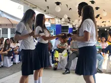 Liceo Departamental de Cali realizó la entrega de símbolos a nuevos estudiantes de grado 11 