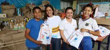 Consejo Noruego para Refugiados entrega kits escolares a estudiantes venezolanos y colombo venezolanos en Cali. 