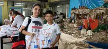 Consejo Noruego para Refugiados entrega kits escolares a estudiantes venezolanos y colombo venezolanos en Cali. 