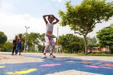 Te contamos cómo los niños y niñas de Valle Grande juegan al piso 