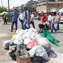 Con recorrido por sitios críticos, Administración Municipal le madruga al problema de las basuras