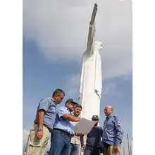Director del Dagma, Carlos Calderón, recorre zona rural de Cali junto a funcionarios de Parques Nacionales