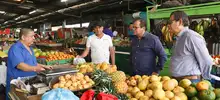 Argemiro Cortés, secretario de Desarrollo Económico, recorre galerías de la ciudad 