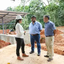 Director del Dagma, Carlos Calderón, recorre zona rural de Cali junto a funcionarios de Parques Nacionales
