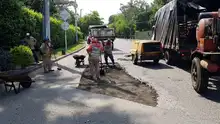 En la avenida Cañasgordas continúan los trabajos de mantenimiento vial