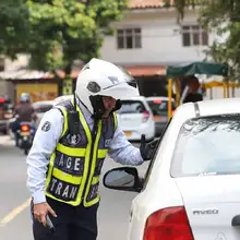 Secretaría de Movilidad intensifica operativos por mal estacionamiento en Cali