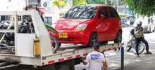Secretaría de Movilidad intensifica operativos por mal estacionamiento en Cali